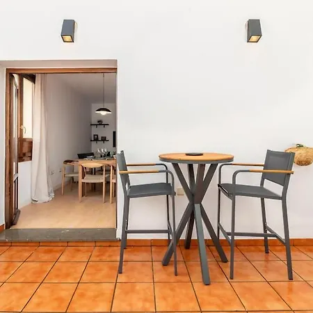 Apto. El Atico De Patios Apartment *